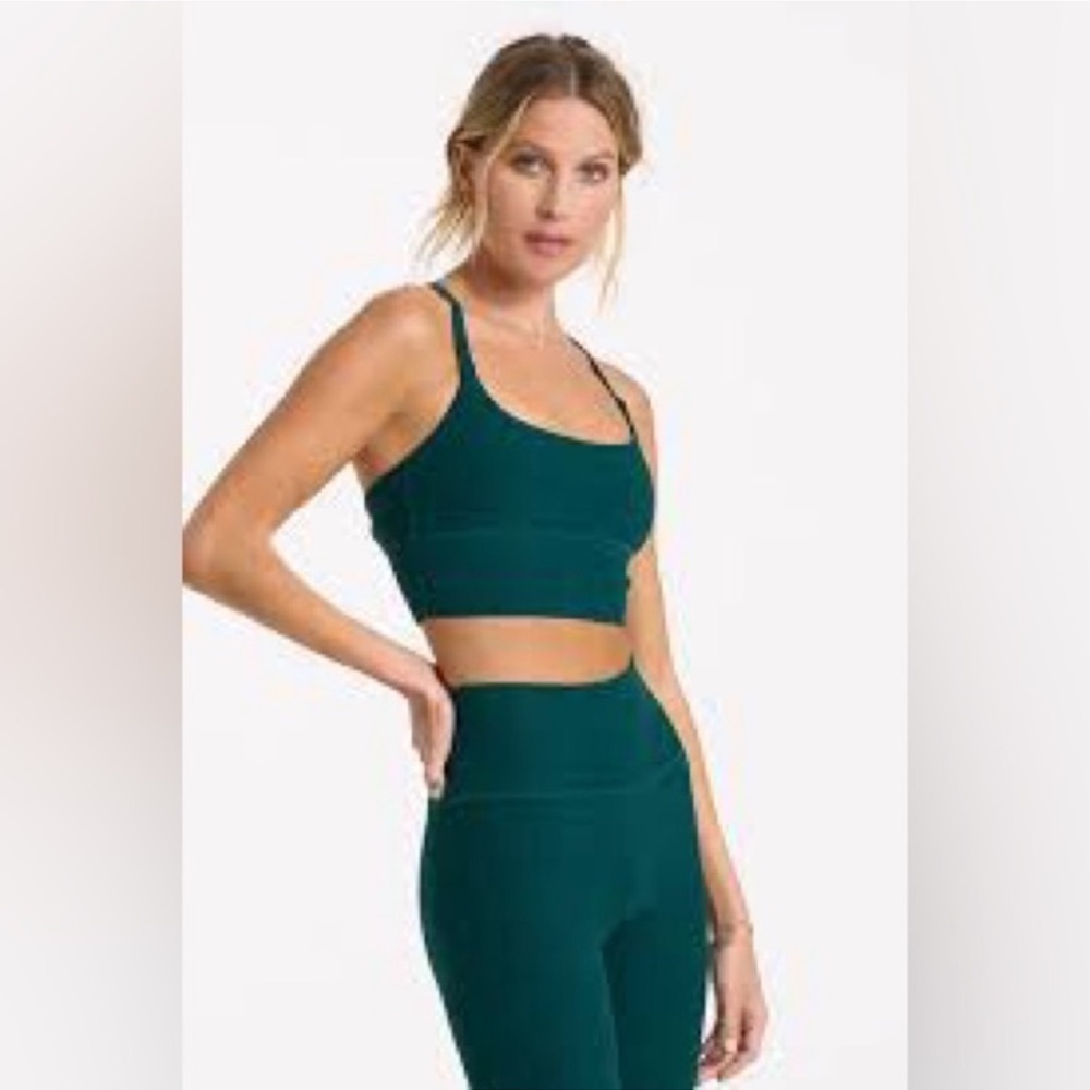 VUORI SET - longline elevation Sports Bra and Leggings